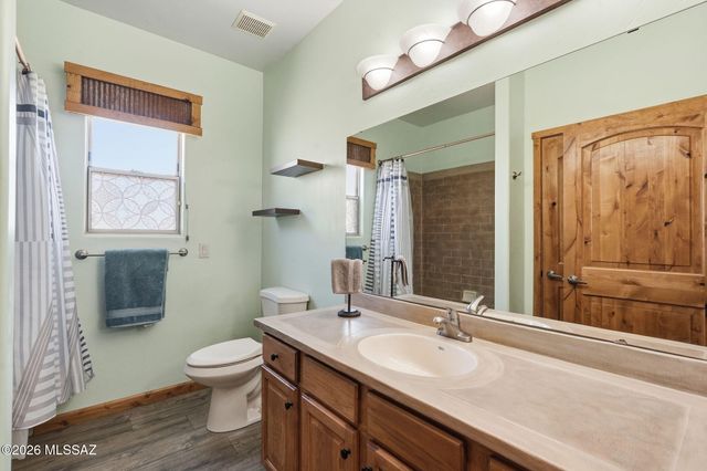 646 E Bent Branch Place, Green Valley, AZ 85614