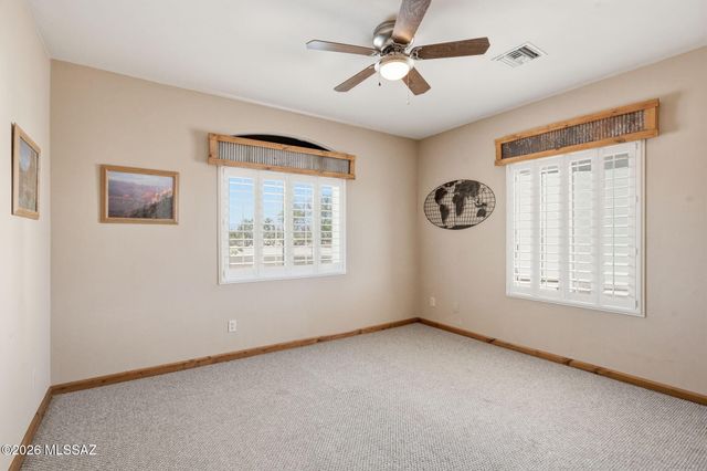646 E Bent Branch Place, Green Valley, AZ 85614