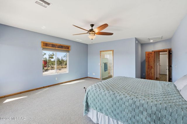646 E Bent Branch Place, Green Valley, AZ 85614