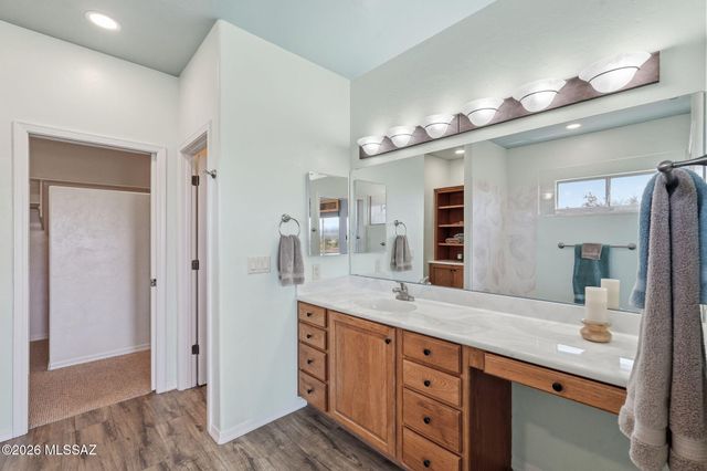 646 E Bent Branch Place, Green Valley, AZ 85614