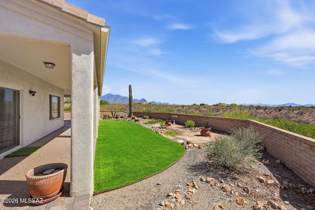 646 E Bent Branch Place, Green Valley, AZ 85614