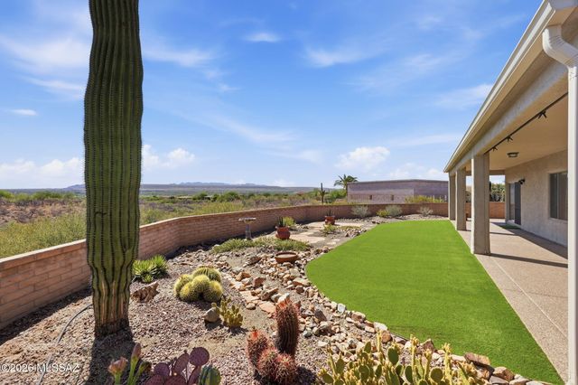 646 E Bent Branch Place, Green Valley, AZ 85614