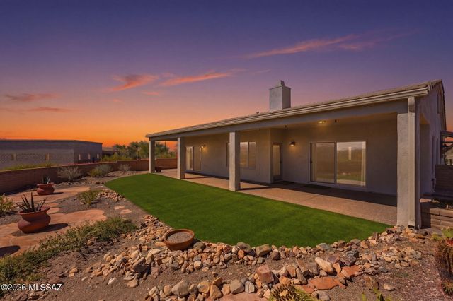646 E Bent Branch Place, Green Valley, AZ 85614