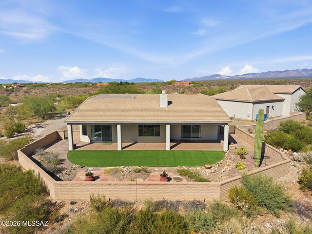 646 E Bent Branch Place, Green Valley, AZ 85614