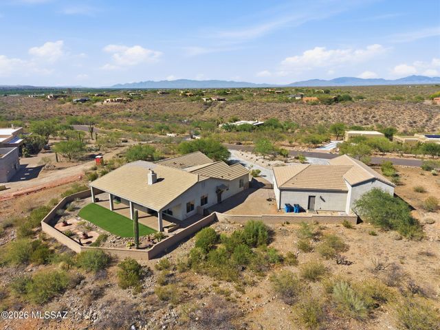 646 E Bent Branch Place, Green Valley, AZ 85614