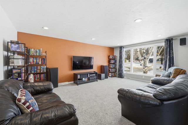 1038 MARTIN AVENUE, Fond Du Lac, WI 54935