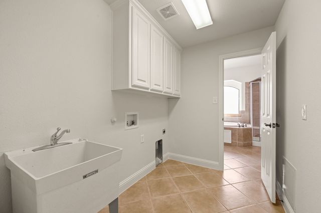 6109 Lake Way, North Richland Hills, TX 76180