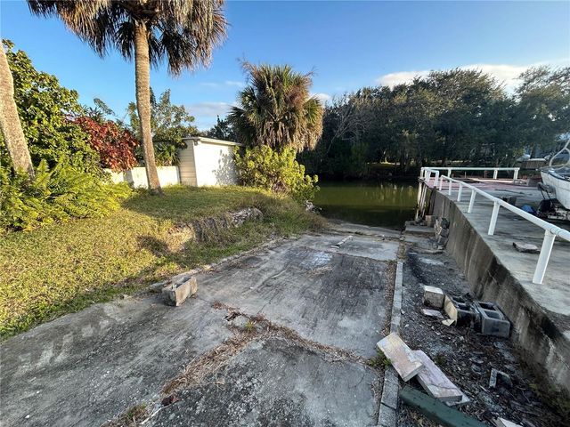 217 GARY AVENUE, Oak Hill, FL 32759