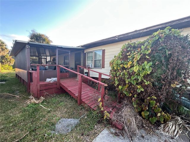217 GARY AVENUE, Oak Hill, FL 32759