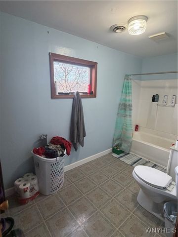 18 Stephenson Avenue, West Seneca, NY 14224