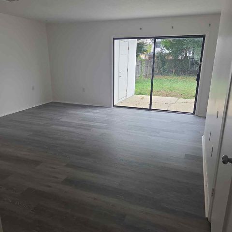 90 6Th Avenue 4, Shalimar, FL 32579