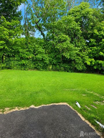 122 Southwood Drive, Old Bridge, NJ 08857