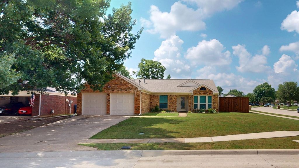 1317 Colonial Place, Flower Mound, TX 75028