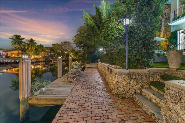 4819 University Drive 4819, Coral Gables, FL 33146