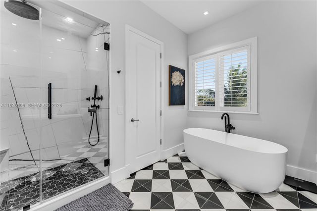 4819 University Drive 4819, Coral Gables, FL 33146