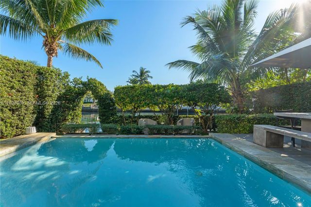 4819 University Drive 4819, Coral Gables, FL 33146