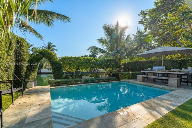 4819 University Drive 4819, Coral Gables, FL 33146