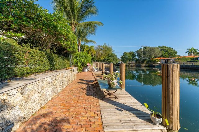 4819 University Drive 4819, Coral Gables, FL 33146