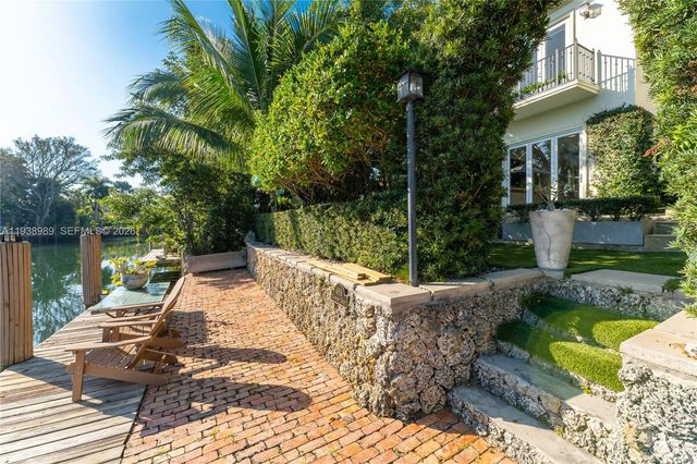 4819 University Drive 4819, Coral Gables, FL 33146