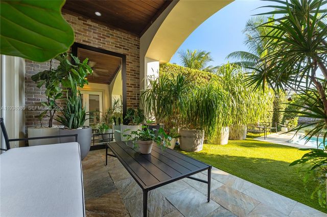 4819 University Drive 4819, Coral Gables, FL 33146