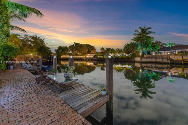 4819 University Drive 4819, Coral Gables, FL 33146