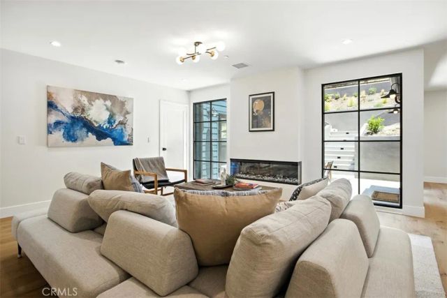 3756 Goodland, Studio City, CA 91604