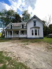 207 River Road, Cambridge, VT 05444