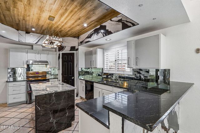 2093 Paseo Del Prado Drive, El Paso, TX 79936