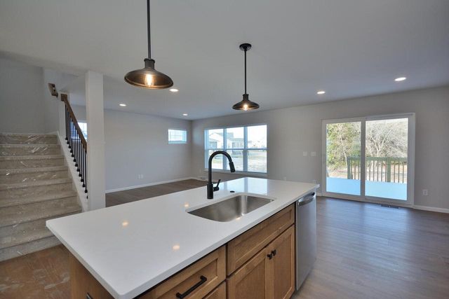 N53W19798 Kingair DRIVE, Menomonee Falls, WI 53051