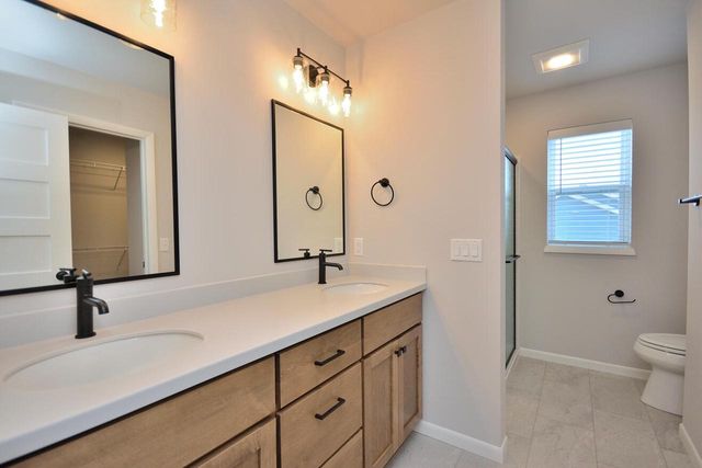 N53W19798 Kingair DRIVE, Menomonee Falls, WI 53051