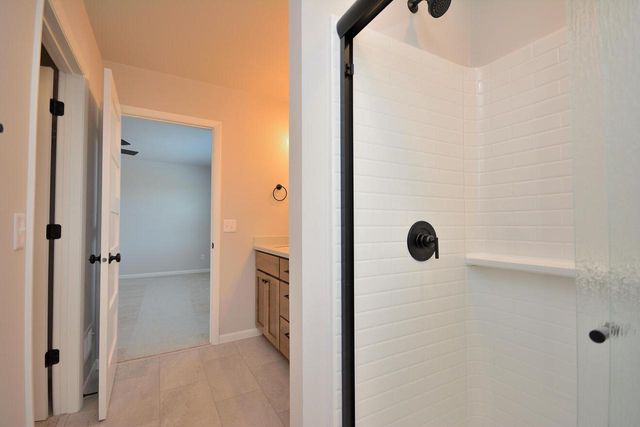 N53W19798 Kingair DRIVE, Menomonee Falls, WI 53051