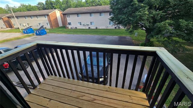10 Yorkshire Lane 6, Shiloh, IL 62221