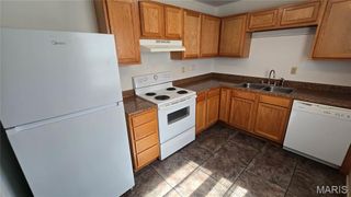 10 Yorkshire Lane 6, Shiloh, IL 62221