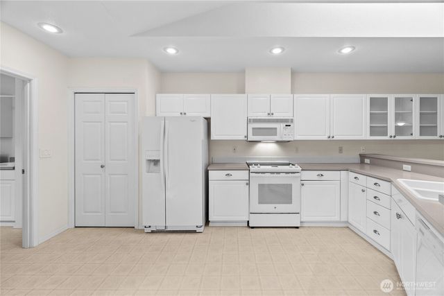 4716 Stratford Lane SE, Olympia, WA 98501