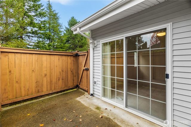 4716 Stratford Lane SE, Olympia, WA 98501