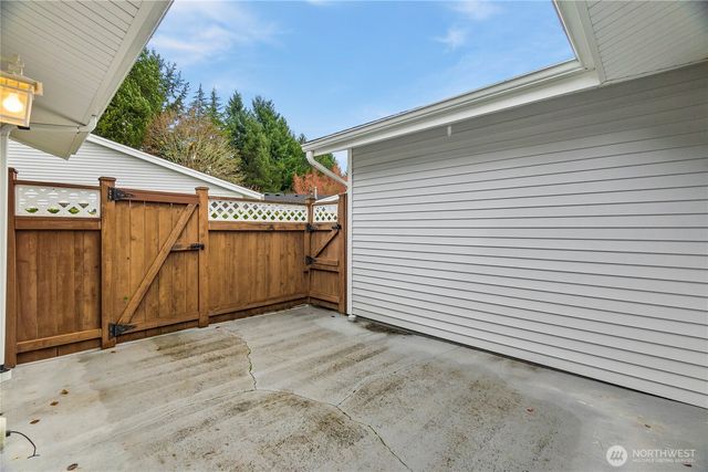 4716 Stratford Lane SE, Olympia, WA 98501