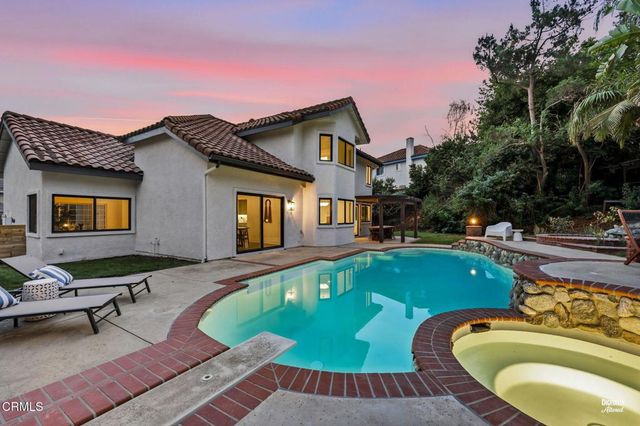 947 Golden Crest Avenue, Thousand Oaks, CA 91320