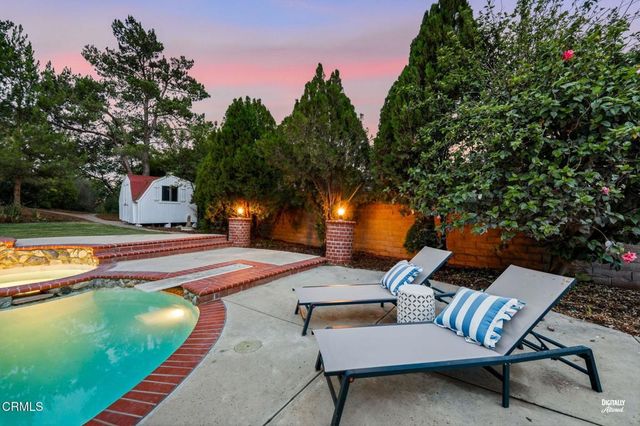 947 Golden Crest Avenue, Thousand Oaks, CA 91320