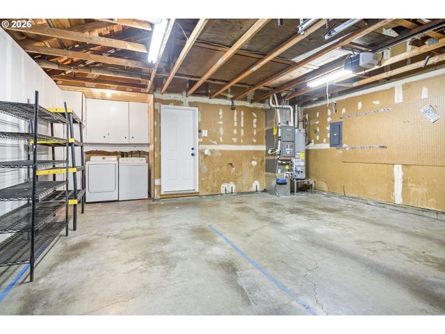 2013 Ne ROBERTS Ct, Gresham, OR 97030