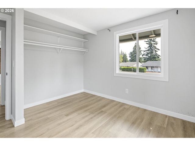 2013 Ne ROBERTS Ct, Gresham, OR 97030