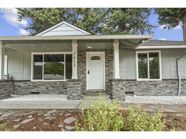2013 Ne ROBERTS Ct, Gresham, OR 97030