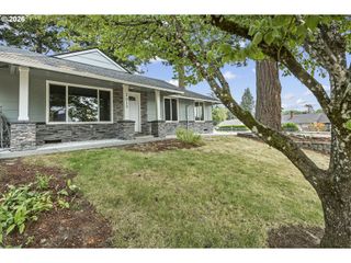 2013 Ne ROBERTS Ct, Gresham, OR 97030
