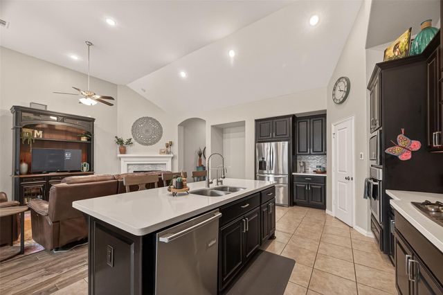 4423 Cedar Elm Lane, Manvel, TX 77578