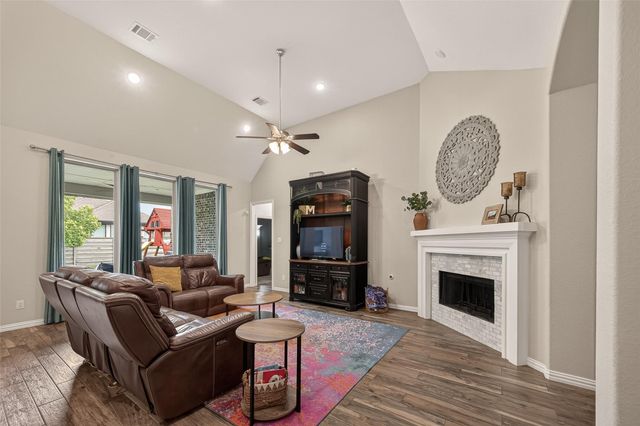 4423 Cedar Elm Lane, Manvel, TX 77578