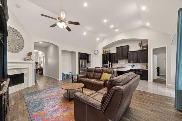 4423 Cedar Elm Lane, Manvel, TX 77578