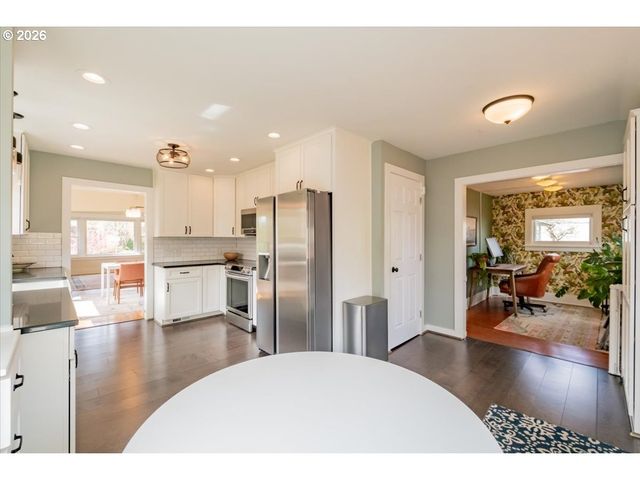 1905 Se DIVISION St, Portland, OR 97202