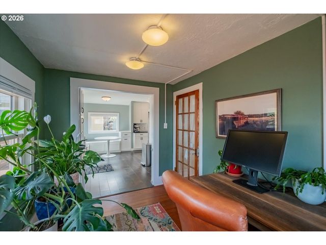 1905 Se DIVISION St, Portland, OR 97202