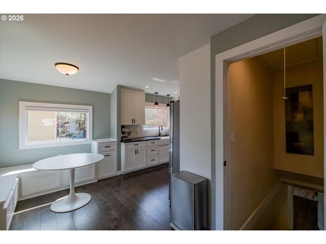 1905 Se DIVISION St, Portland, OR 97202