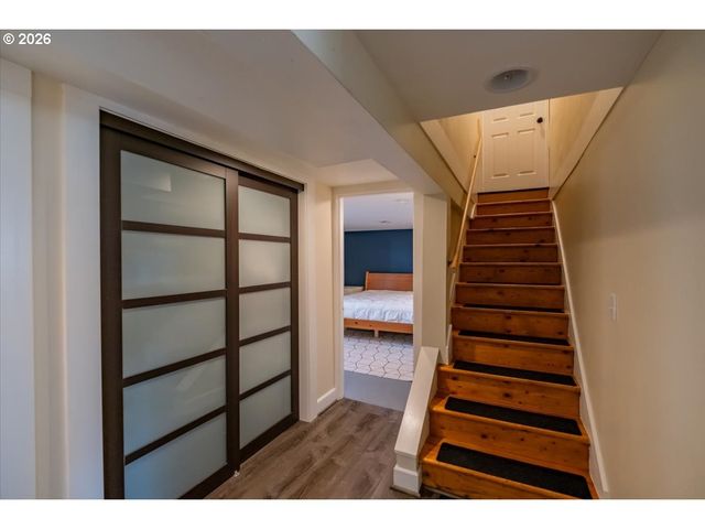1905 Se DIVISION St, Portland, OR 97202
