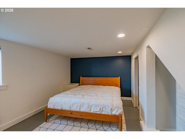 1905 Se DIVISION St, Portland, OR 97202